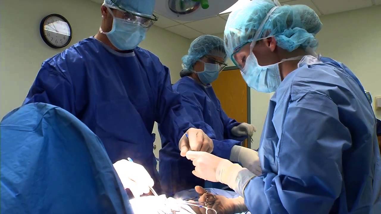 Surgical tech programs near me with financial aid options